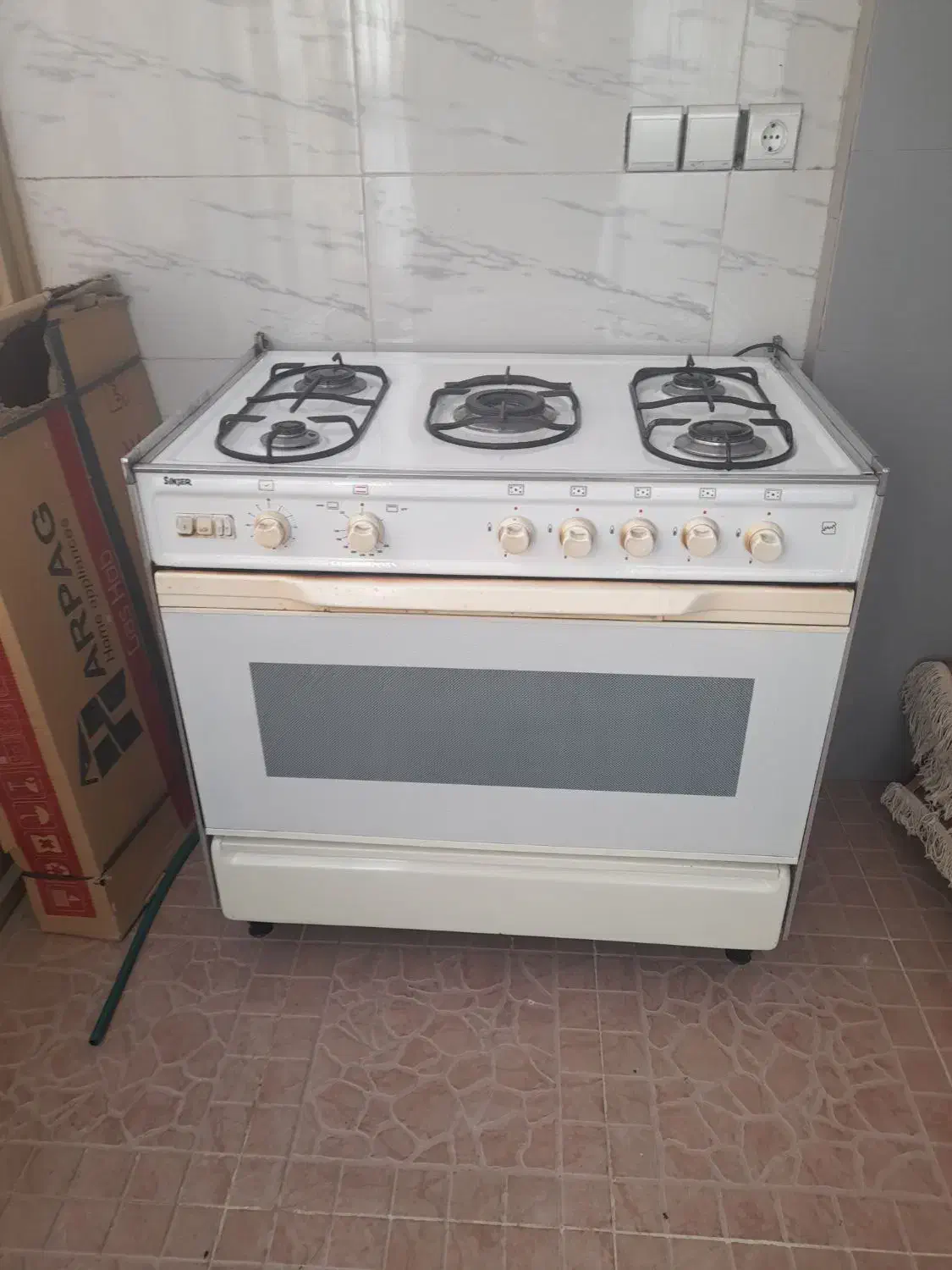 اجاق گاز سینجر فر دار|اجاق گاز و لوازم برقی پخت‌وپز|شهرکرد, |دیوار