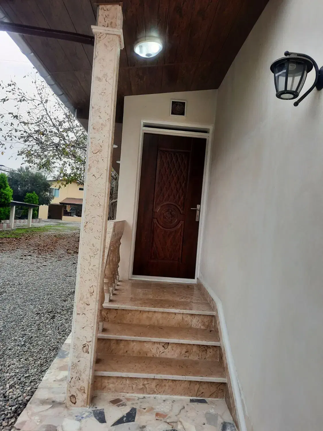 سوعیت ویلایی میباشد بسیار تمیز و تازه ساخت|اجارهٔ کوتاهمدت آپارتمان و سوئیت|خرمآباد (تنکابن), |دیوار