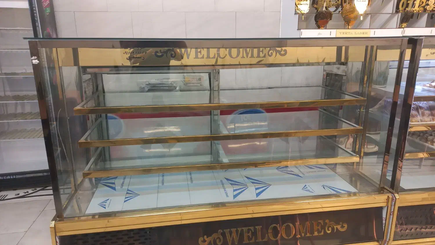 یخچال شیرینی با ویترین شیرینی|فروشگاه و مغازه|محمودآباد, |دیوار