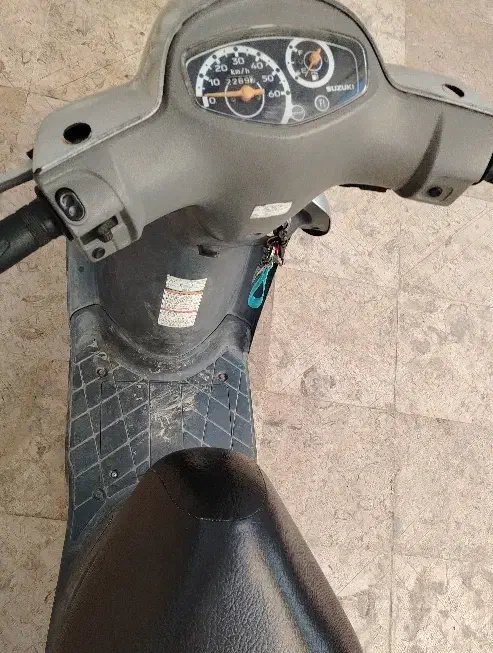 پاکشتی سوزوکی لتس 4|موتورسیکلت|شهرضا, |دیوار