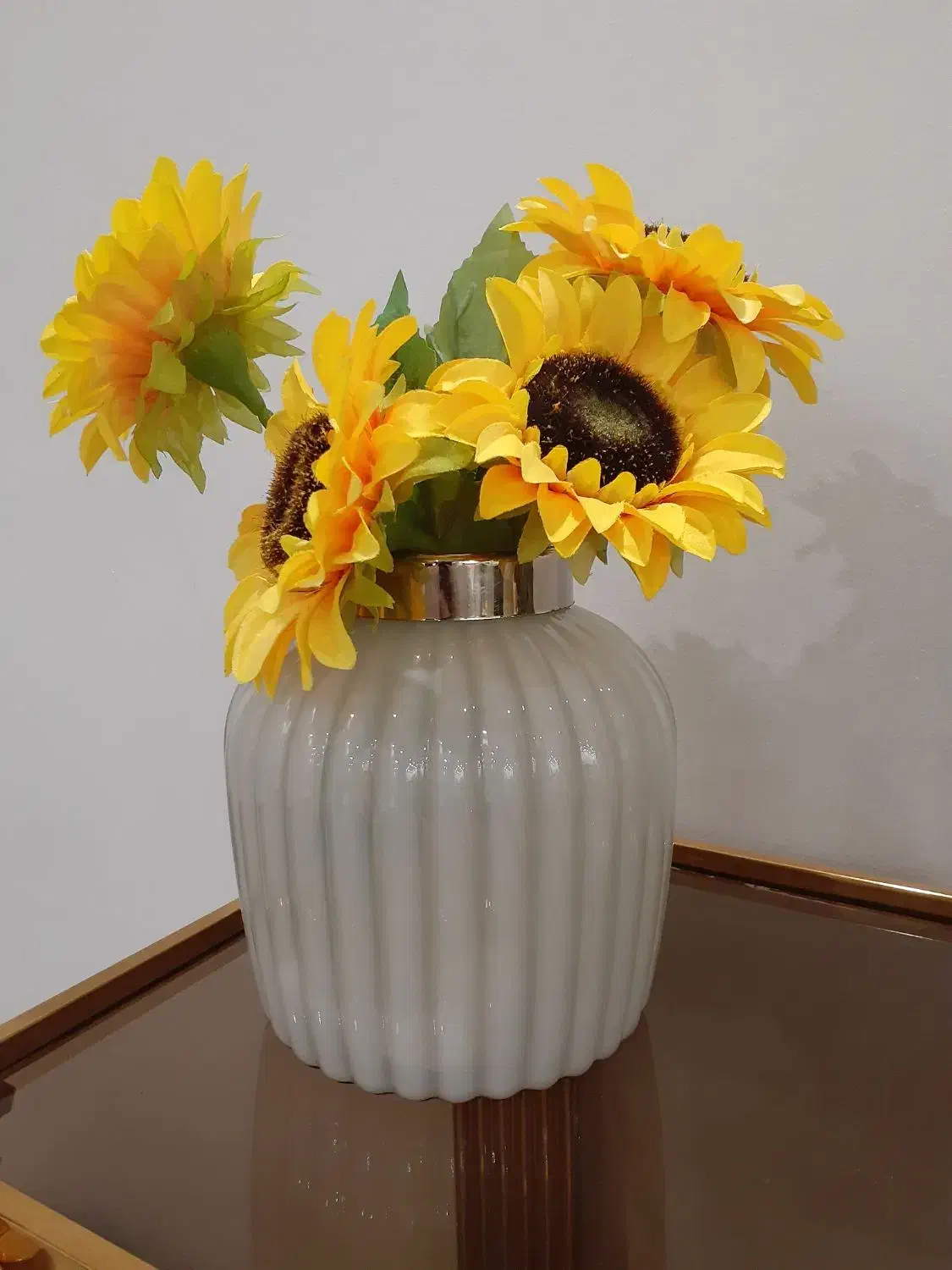 گلدان|گل مصنوعی|شاهین‌شهر, مخابرات (شهید بهشتی)|دیوار