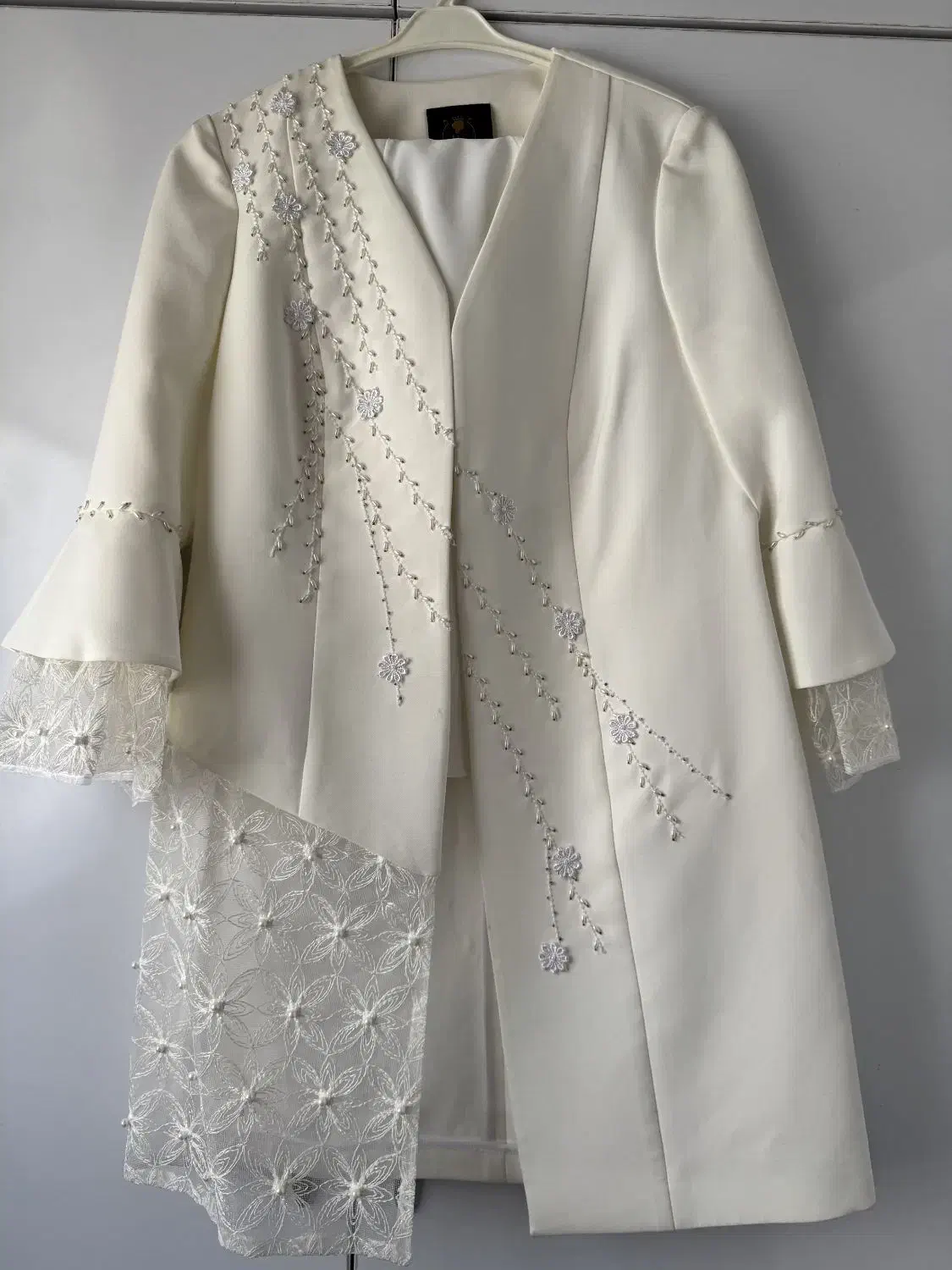 مانتومجلسی|لباس|قرچک, شهرک طلائیه|دیوار