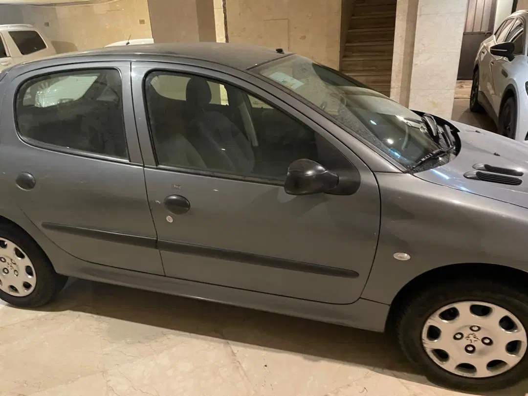206|خودرو سواری و وانت|نائین, |دیوار