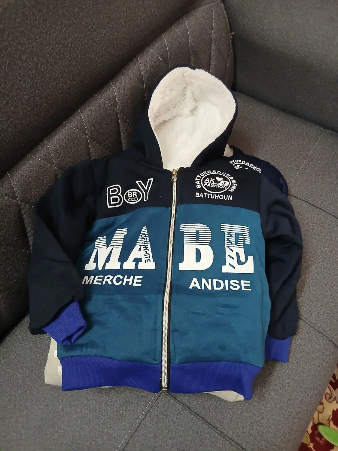 سویشرت اسپورت|کفش و لباس بچه|یزد, |دیوار