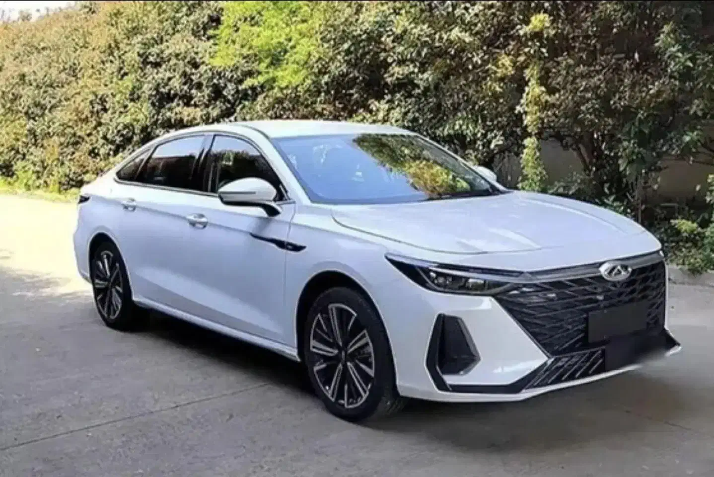 حواله صلح دار آریزو۸ قیمت قطعی دو مرحله ای|خودرو سواری و وانت|رشت, فرودگاه سردار جنگل رشت|دیوار