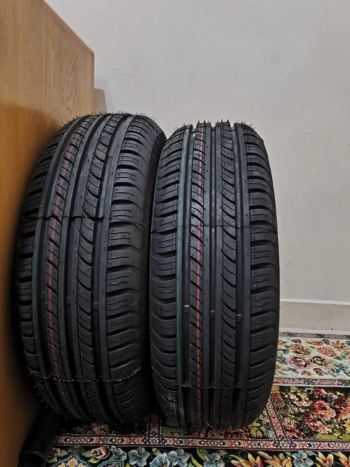 لاستیک بارز 65*14*185 نو|قطعات یدکی و لوازم جانبی|رودهن, |دیوار