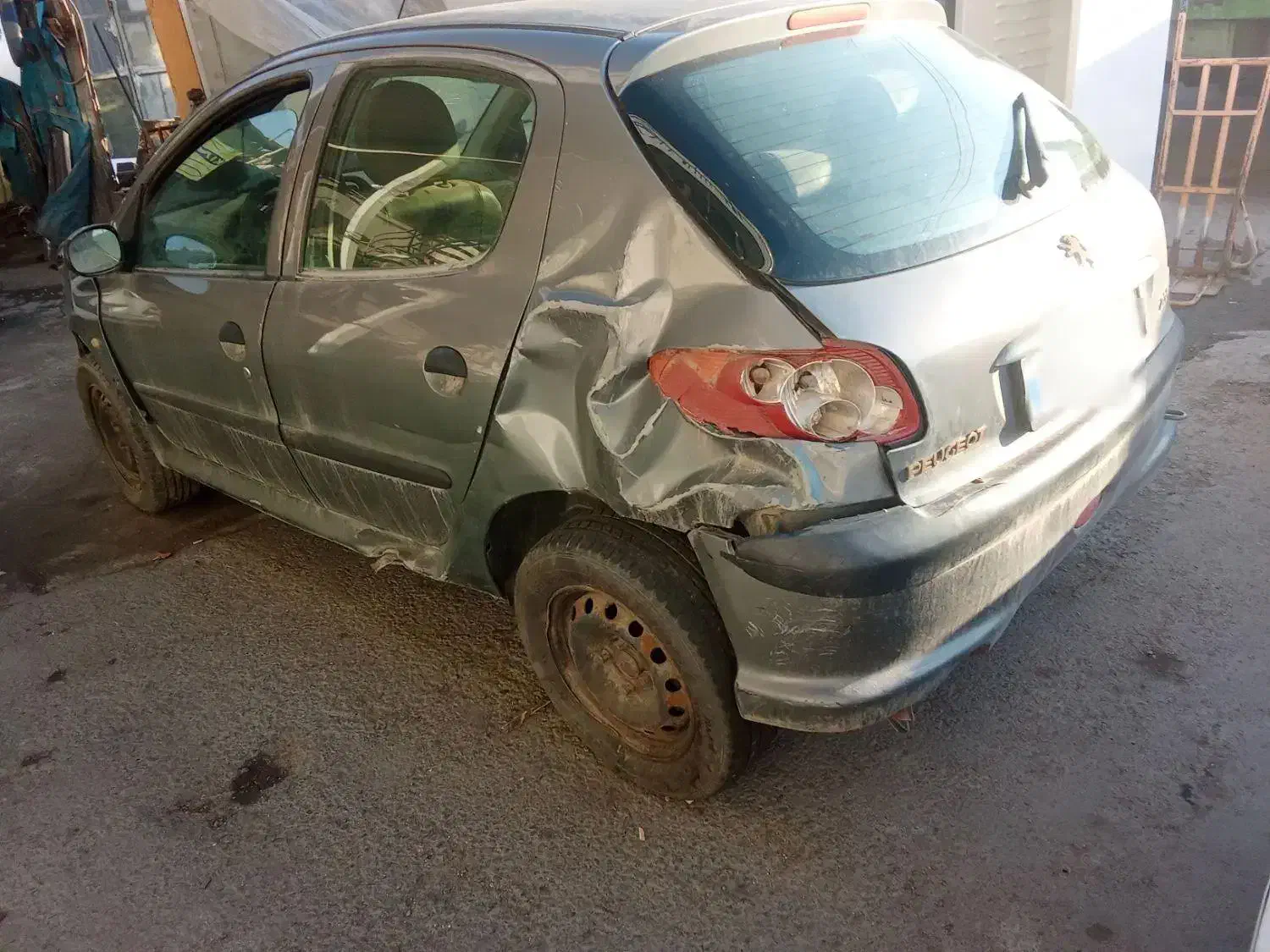 206تصادفی تیپ ۵ مدل ۹۲|خودرو کلاسیک|باقرشهر, |دیوار