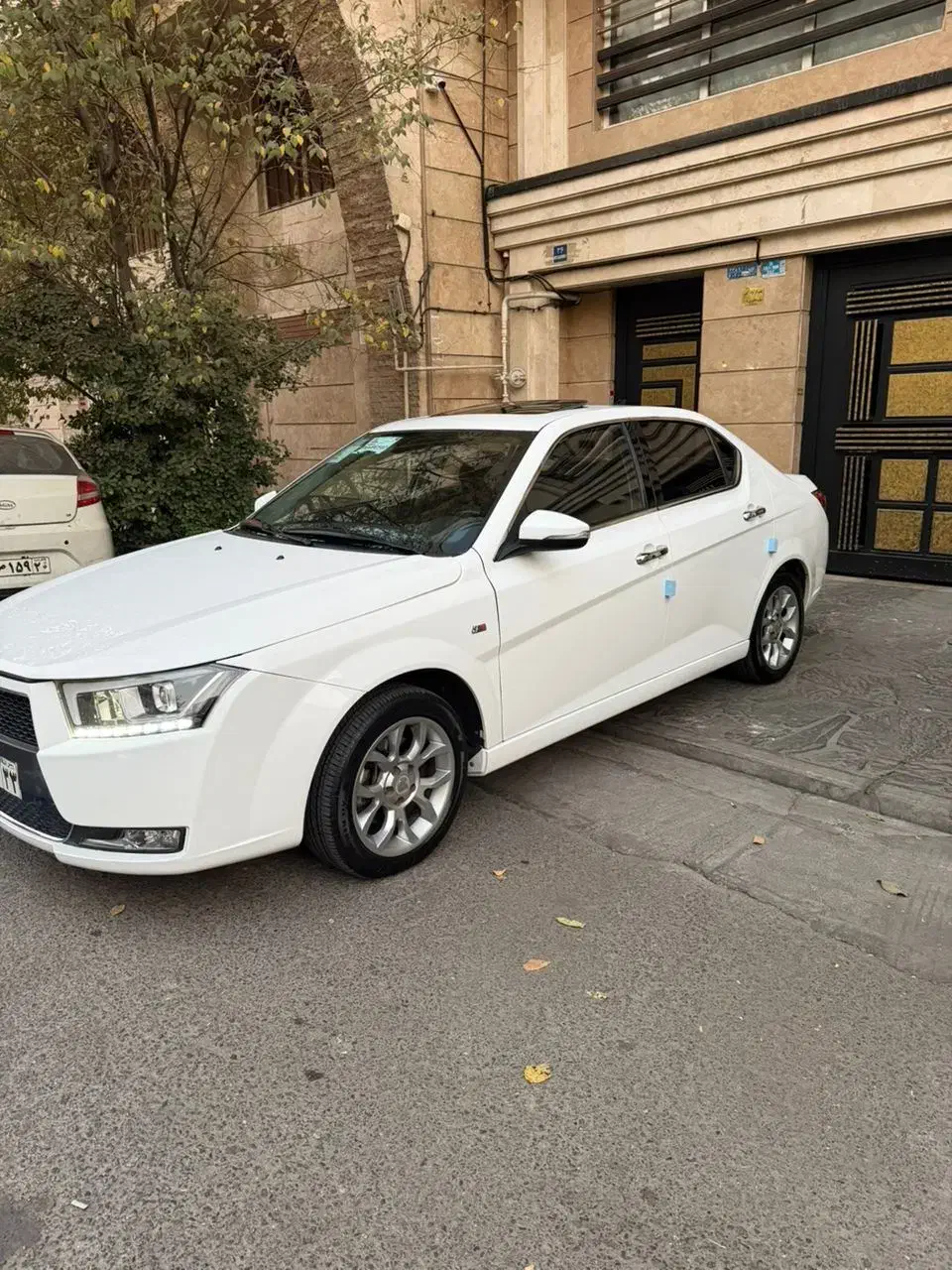 دنا پلاس اتومات ۴۰۱ با بیمه بدنه|خودرو سواری و وانت|تهران, علم و صنعت|دیوار