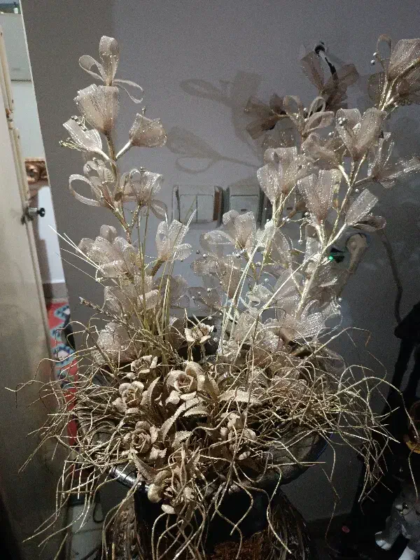 گلهای طلایی|گل مصنوعی|مسجد سلیمان, |دیوار