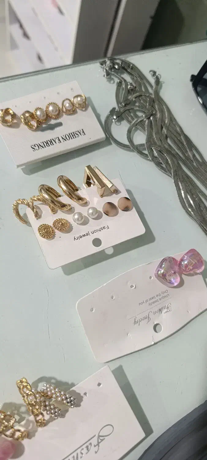 اکسسوری|بدلیجات|گلبهار, شهر جدید گلبهار|دیوار