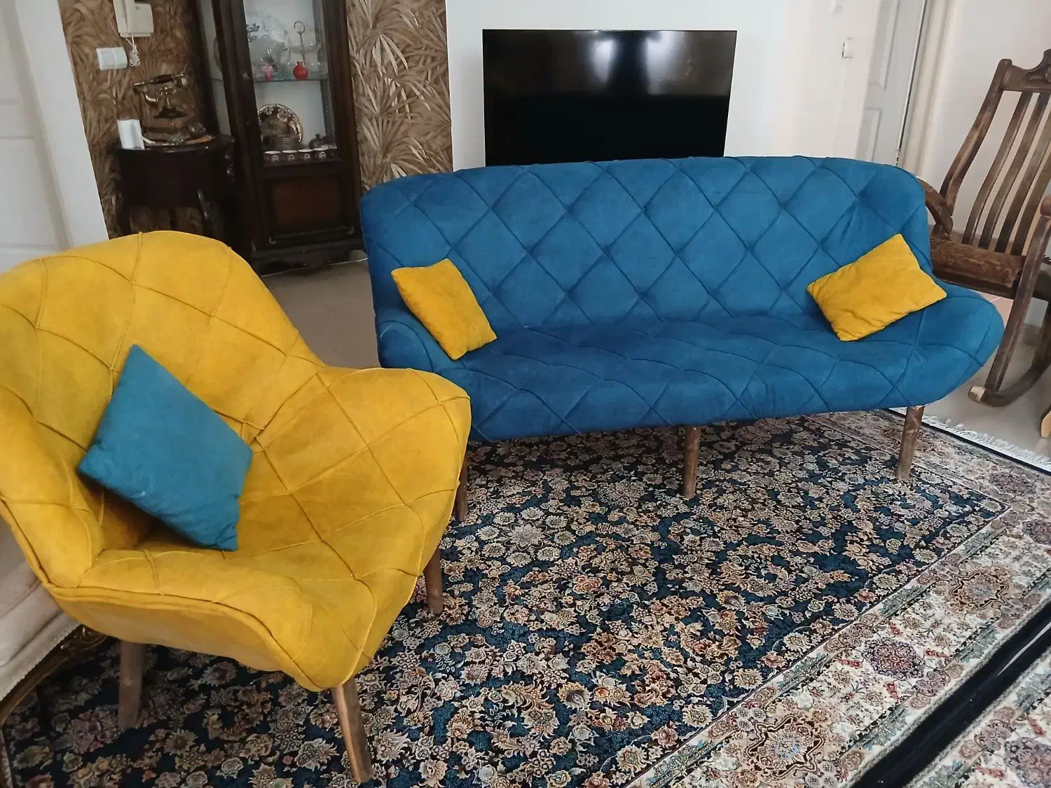 مبل|مبلمان خانگی و میز عسلی|پرند, فاز ۱|دیوار