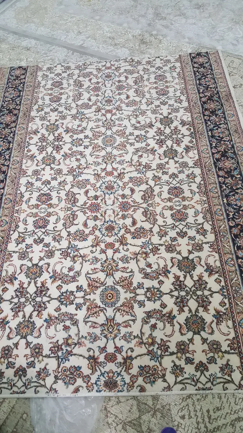 فرش یک ونیم در ۲۲۰|فرش|دورود, |دیوار