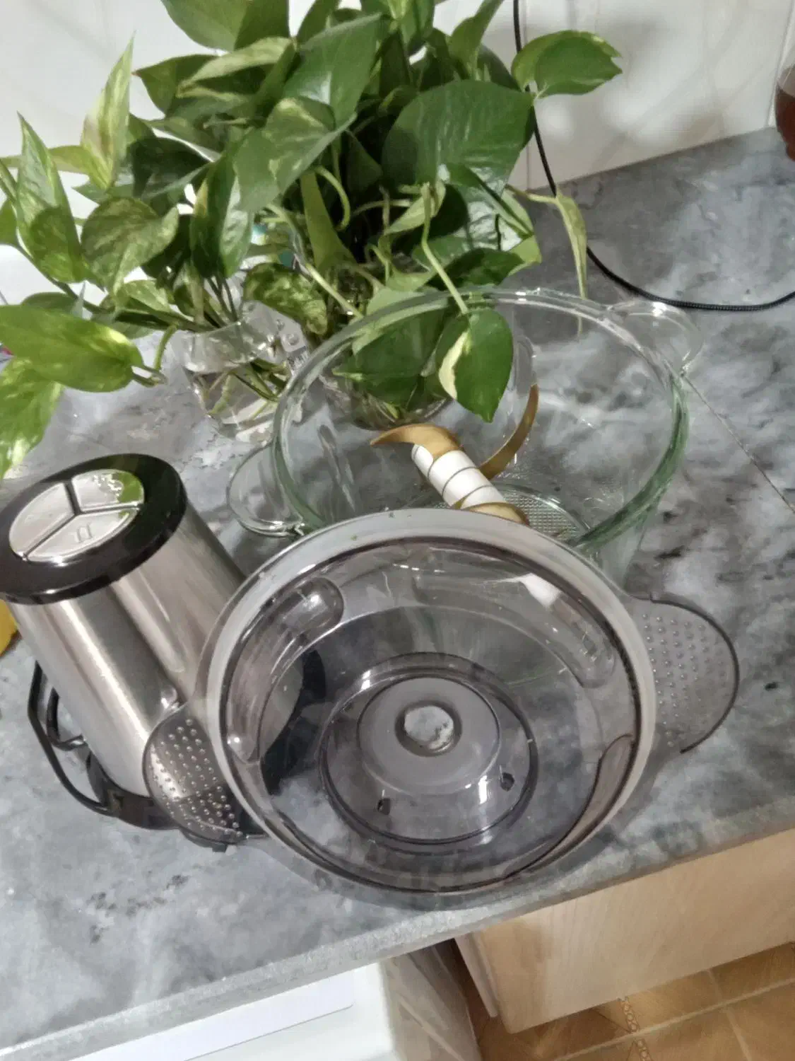 خردکن اصل المانی|خردکن، آسیاب، غذاساز|تویسرکان, |دیوار