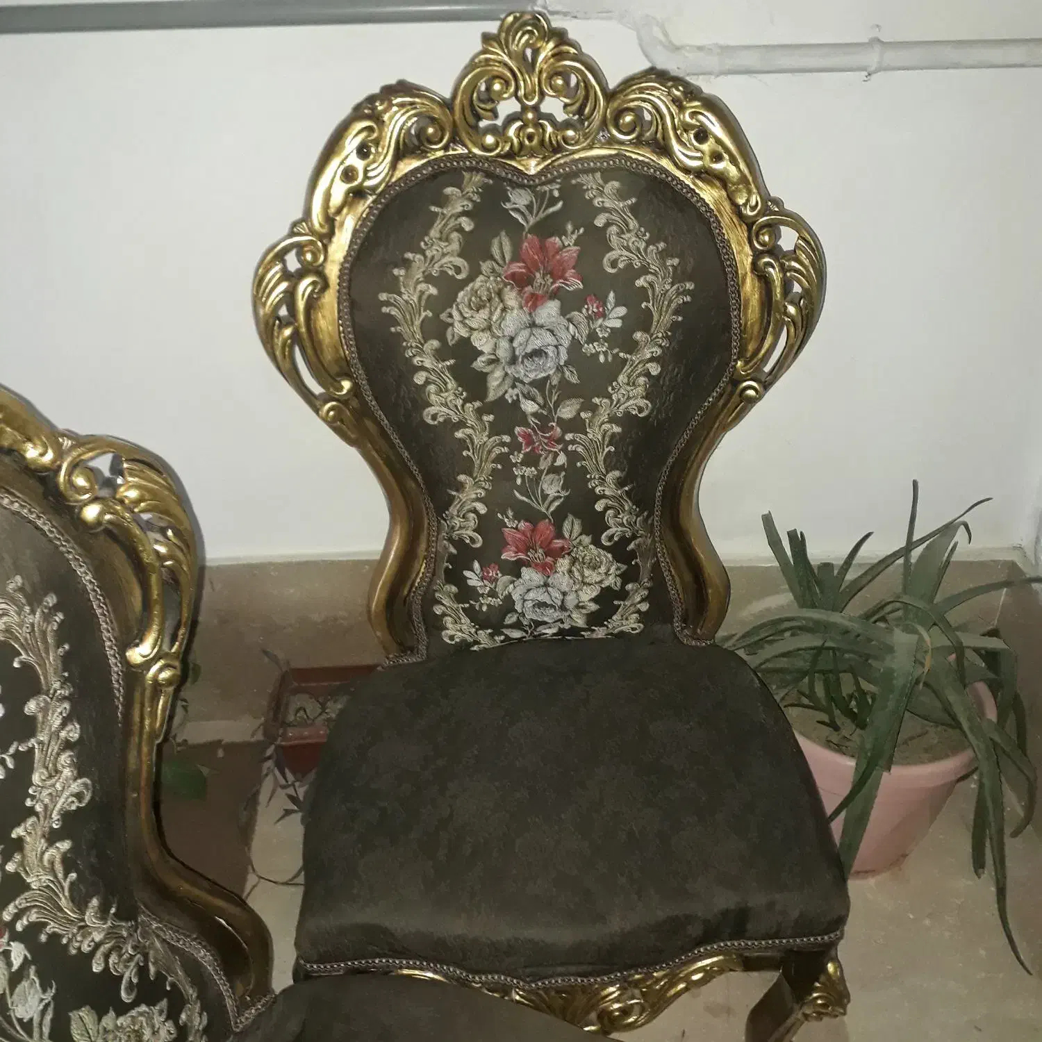 مبل تک نفره|مبلمان خانگی و میز عسلی|باغستان, |دیوار