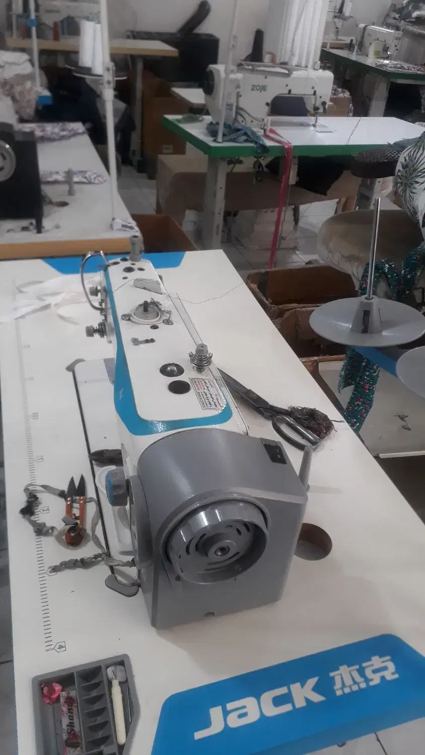 استخدام خیاط خانم و اتوکار|استخدام صنعتی، فنی، مهندسی|سنندج, |دیوار