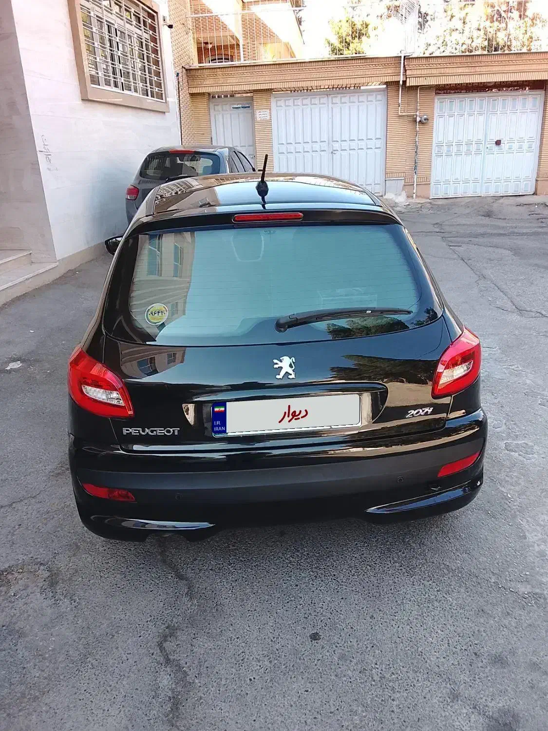 207پانوراما مدل 1401|خودرو سواری و وانت|شیراز, پشم شیشه|دیوار