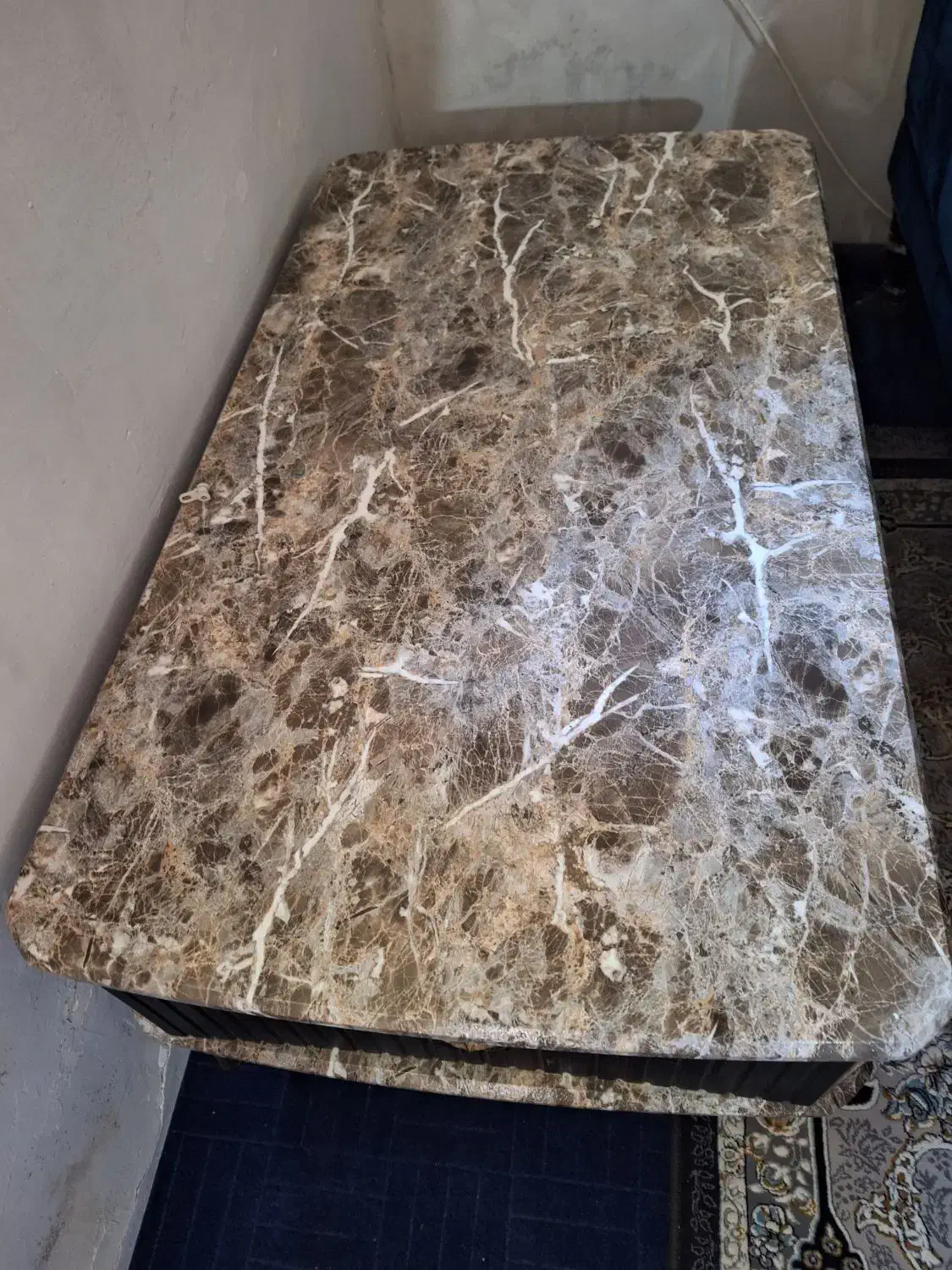 میز عسلی بزرگ درحدنو|مبلمان خانگی و میز عسلی|رشت, دیانتی|دیوار