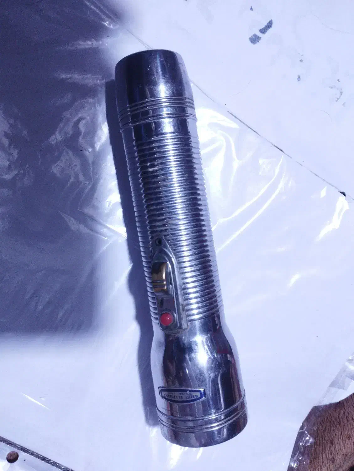 دوربین عکاسی یشیکا عطیقع و رادیو.و.و.و|کلکسیون اشیاء عتیقه|آغاجاری, |دیوار