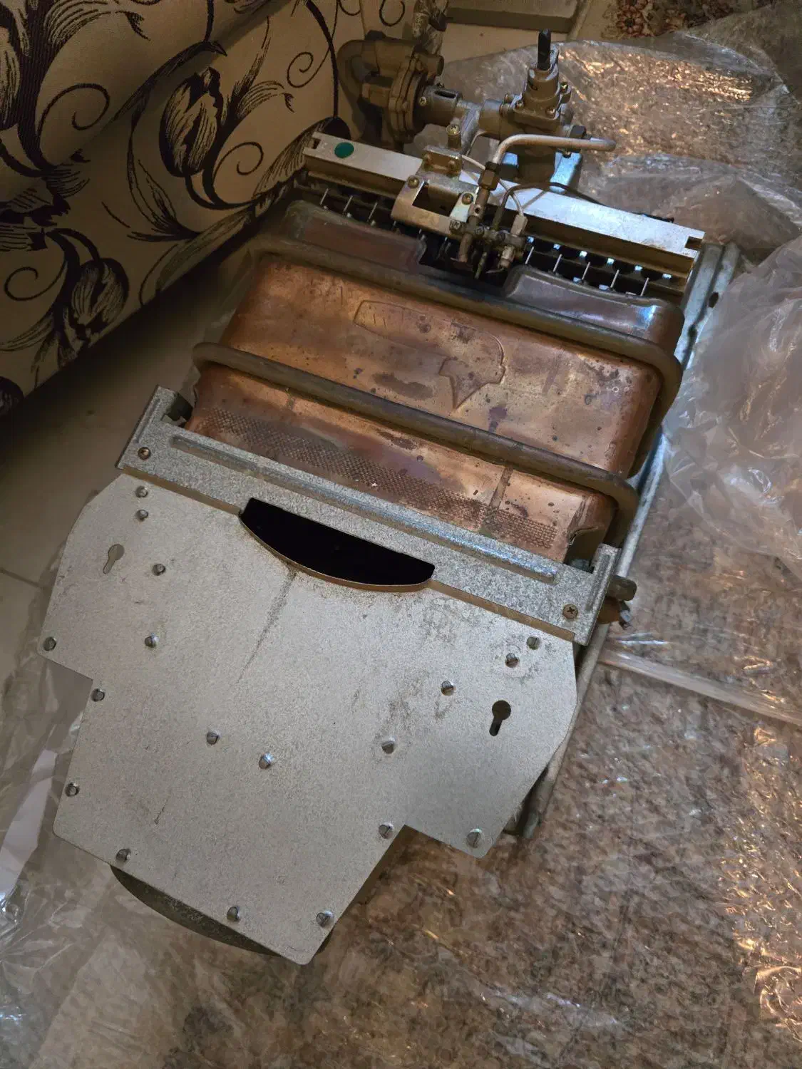 آبگرمکن بوتان B3115 سالم|آبگرمکن، پکیج، شوفاژ|آستارا, |دیوار