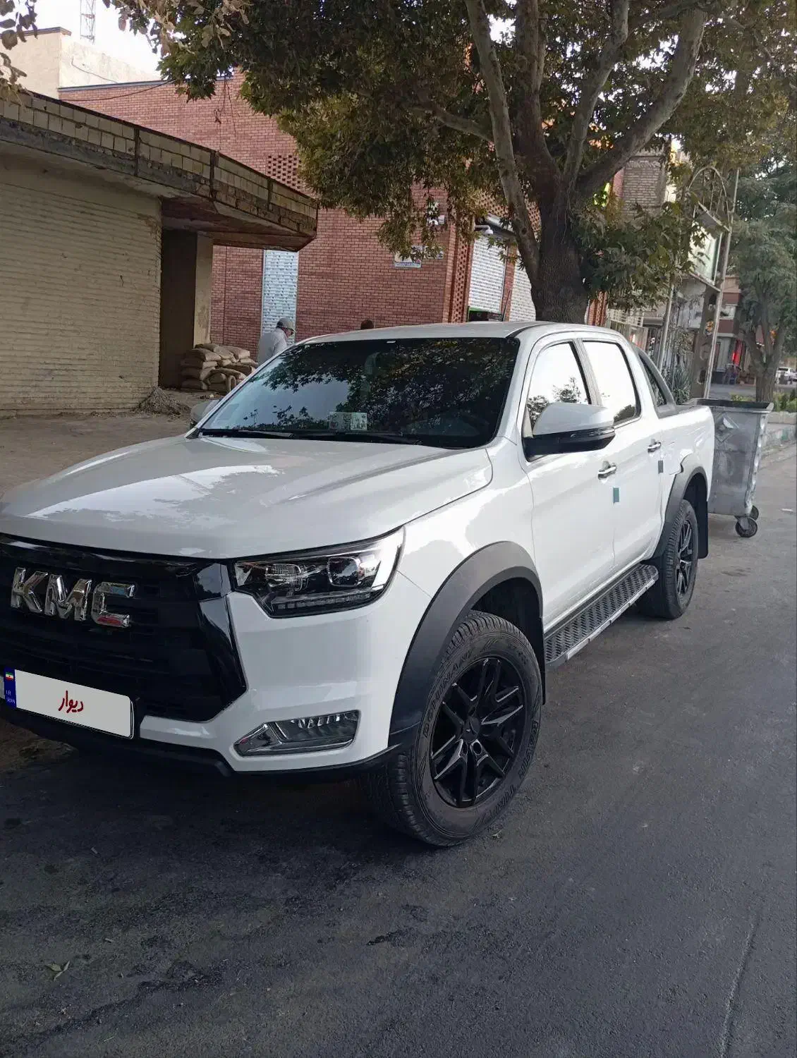 کی ام سی t8|خودرو سواری و وانت|همدان, |دیوار