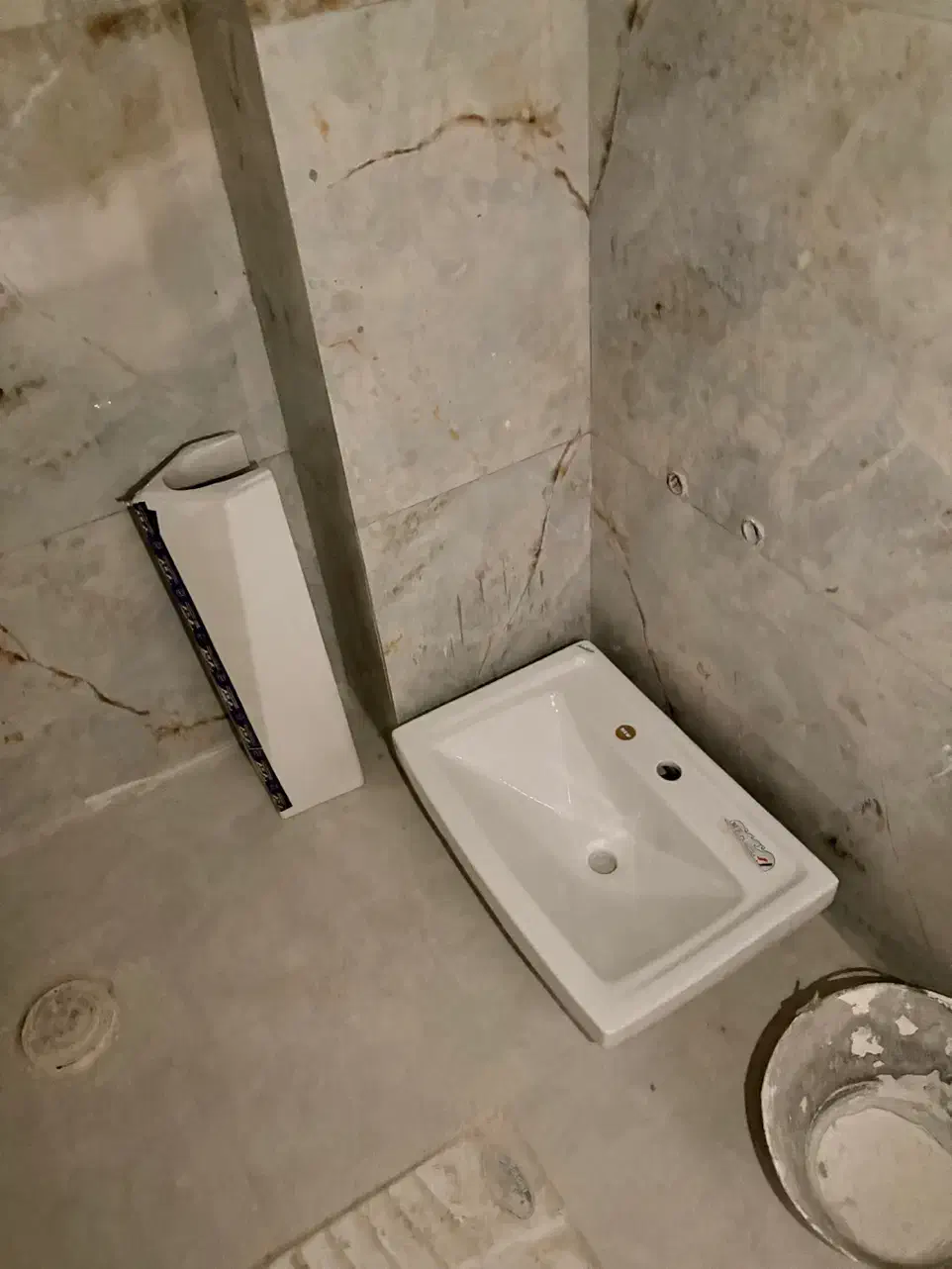 روشور(روشویی) سرویس بهداشتی فروش فوری|لوازم سرویس بهداشتی|آمل, |دیوار