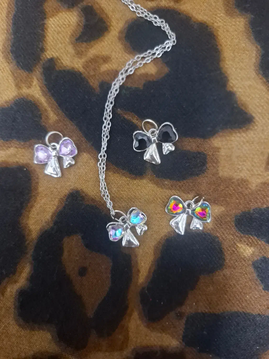 بدلیجات(گردنبند)|بدلیجات|اصفهان, نقش جهان|دیوار