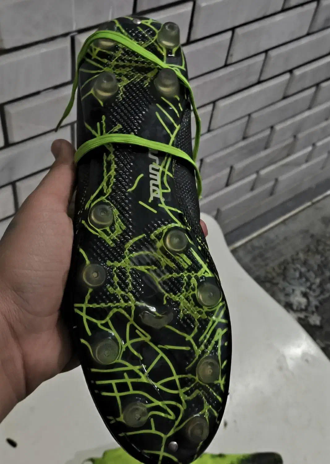 کفش فوتبال|کیف، کفش، کمربند|اندیمشک, |دیوار