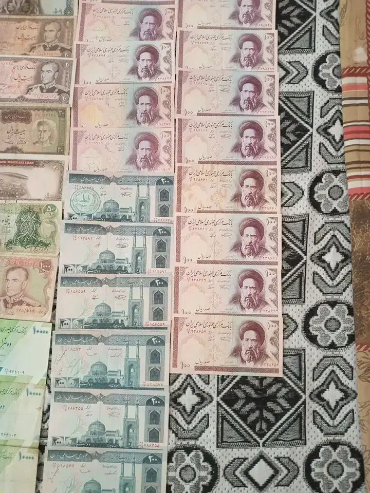 تعدادی اسکناس قدیمی بفروش میرسد|کلکسیون سکه، تمبر، اسکناس|پردیس, فاز ۴|دیوار