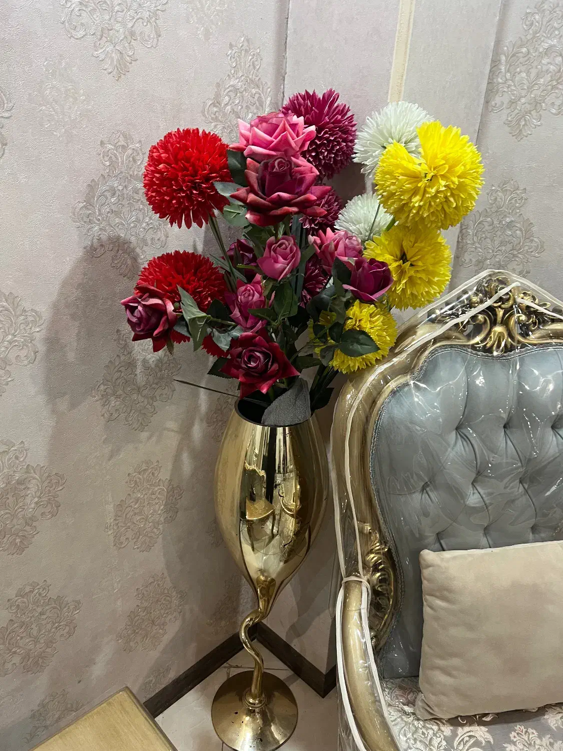 گل و گلدان و آینه قدی و تابلو|گل و گیاه طبیعی|تهران, صادقیه|دیوار