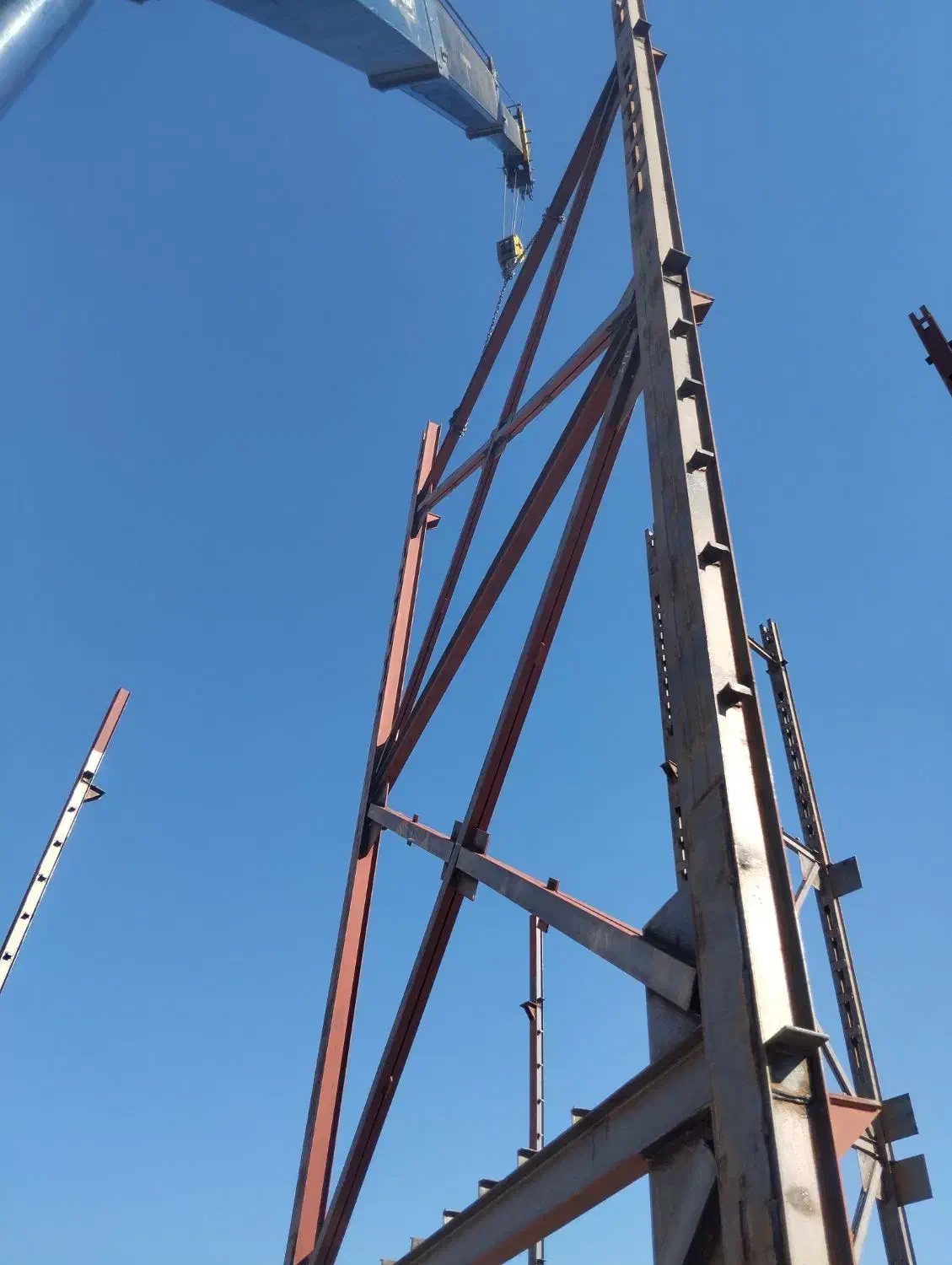 جرثقیل 7تن و 20 تن. دکل بلند..|خدمات حمل و نقل|گلبهار, شهر جدید گلبهار|دیوار