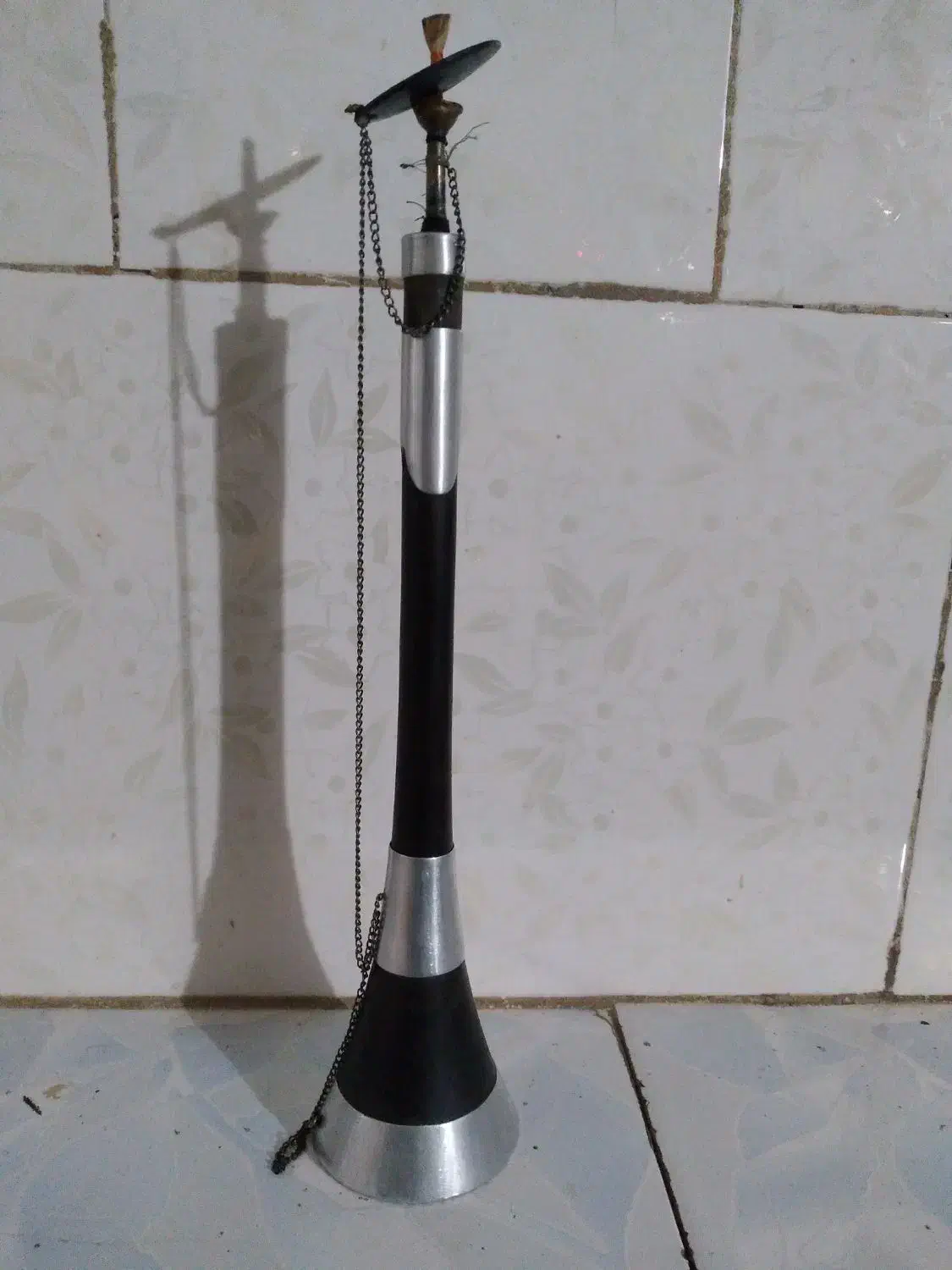 ساز کونار|سازهای بادی|ایوان, |دیوار