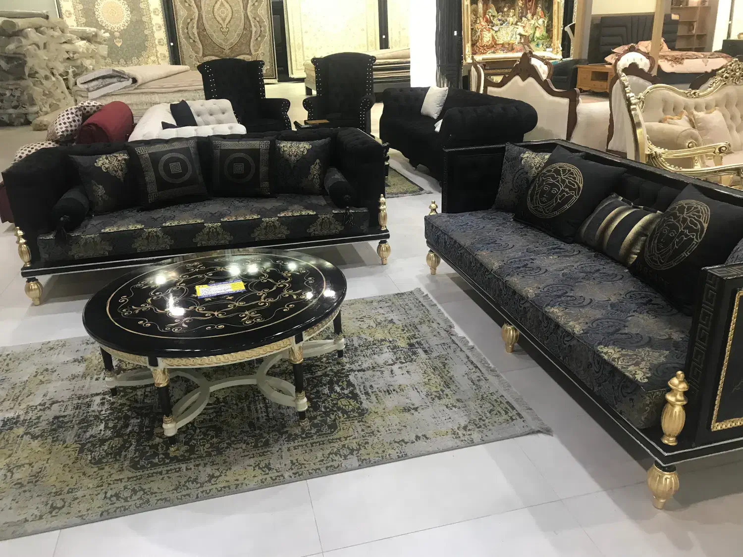 خانم جوان مسلط به آشپزی و امور منزل|استخدام سرایداری و نظافت|تهران, سعادت‌آباد|دیوار