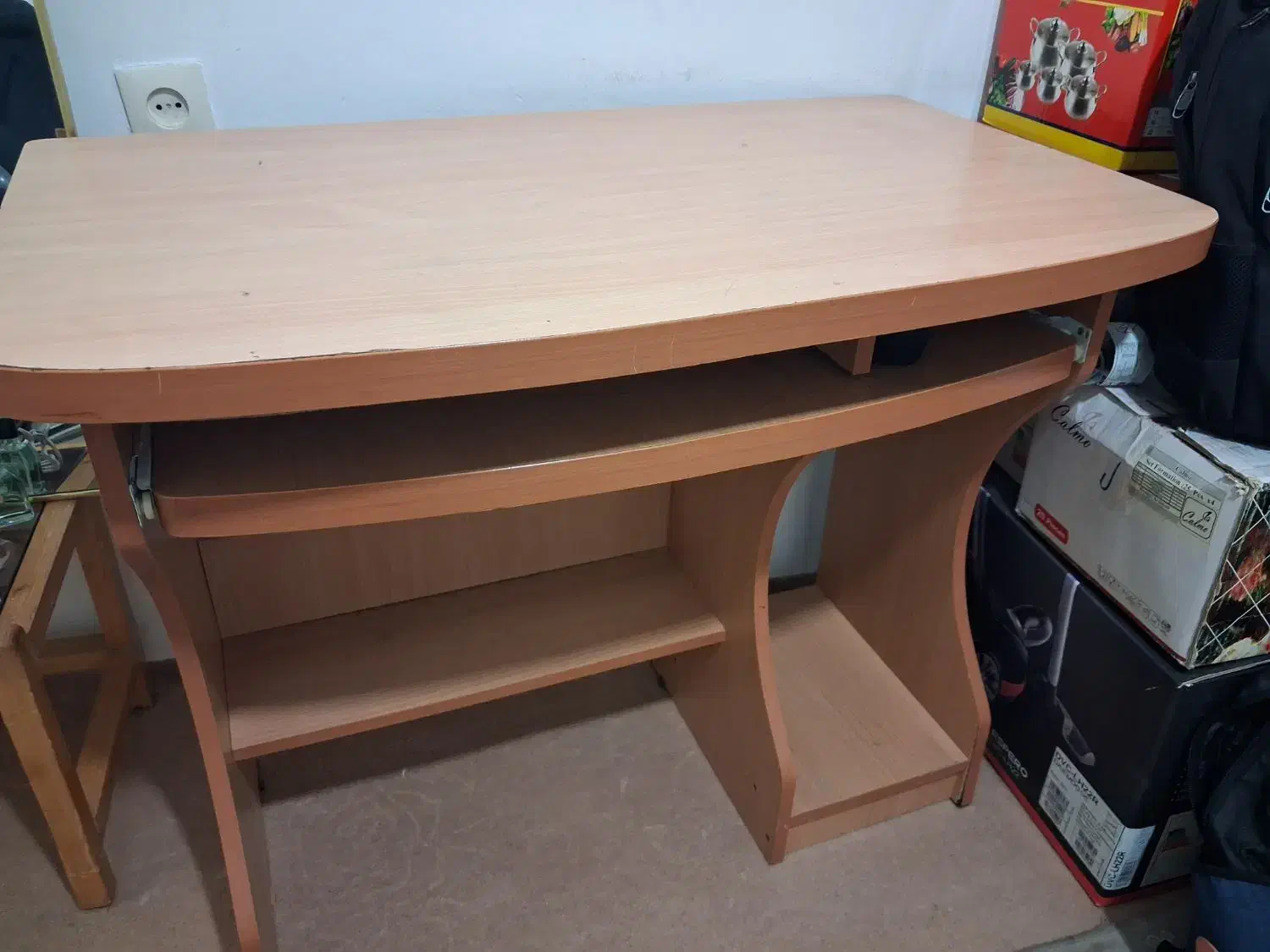 فروش میز تحریر سالم و در حد نو|میز تحریر و کامپیوتر|قروه, |دیوار