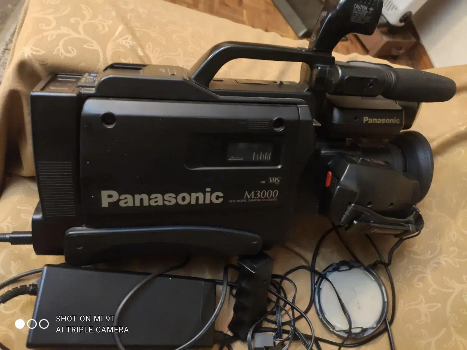 دوربین فیلمبرداری پاناسونیک VHS اصل ( ژاپن )با کیف|دوربین عکاسی و فیلم‌برداری|تهران, جردن|دیوار