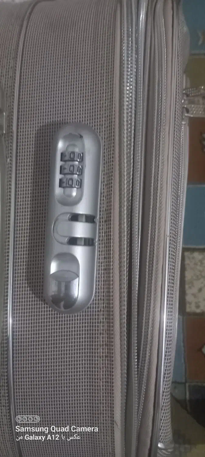 چمدان بزرگ مسافرتی|کیف، کفش، کمربند|اردبیل, |دیوار