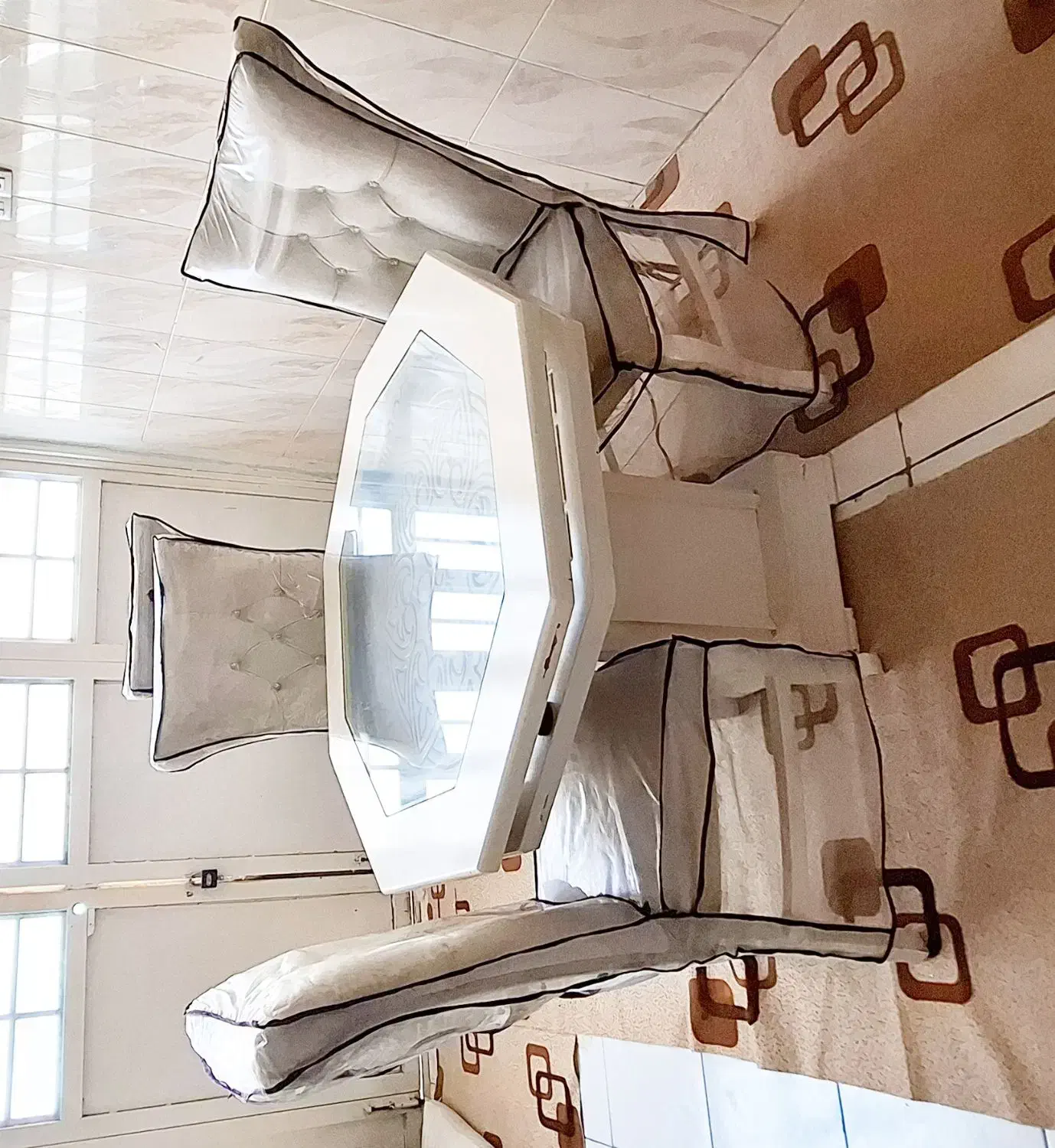 صندلی|میز و صندلی غذاخوری|مرودشت, فاز دوم شهرک فرهنگیان|دیوار