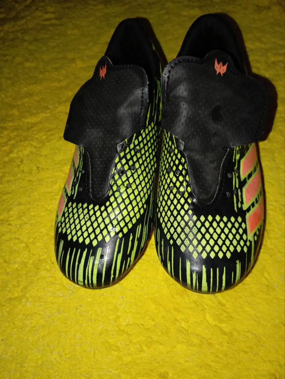 دو جفت کفش چمن|کیف، کفش، کمربند|بجنورد, |دیوار