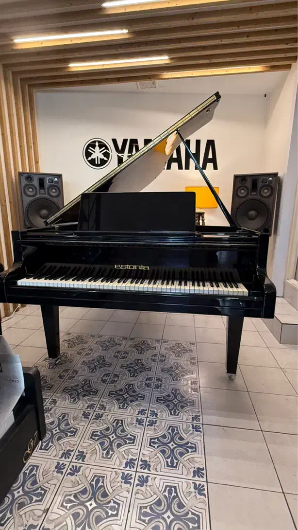 پیانو گرند|پیانو، کیبورد، آکاردئون|تهران, بهجتآباد|دیوار