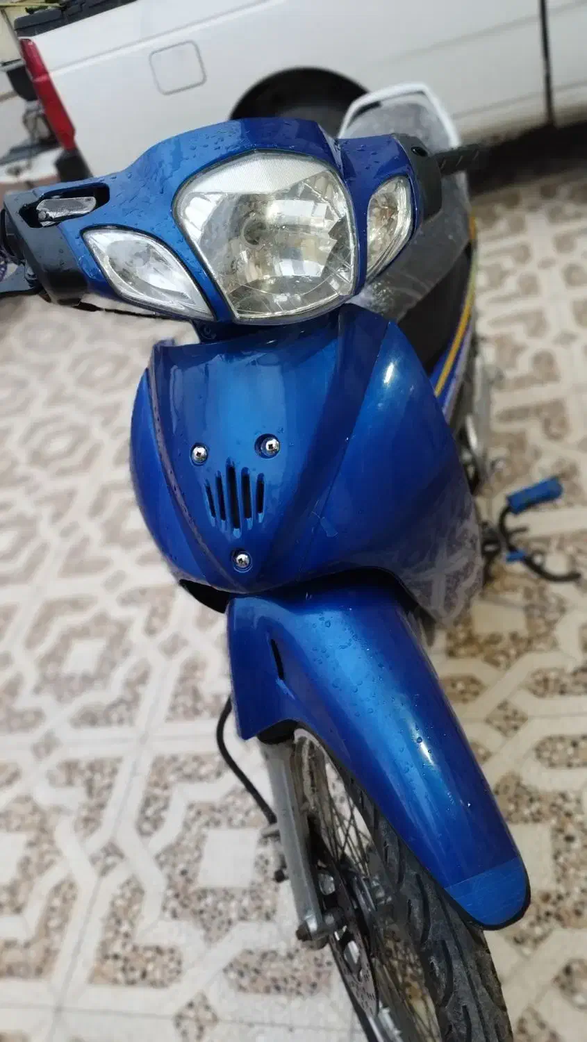 ویو هوندا|موتورسیکلت|بندر دیر, |دیوار