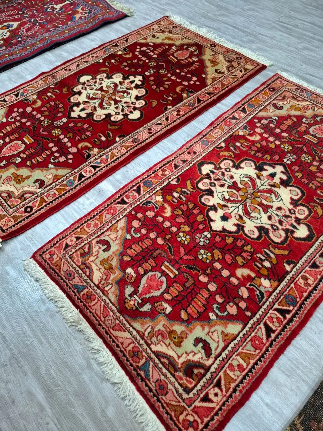 یک جفت فرش زرع و نیم دستباف لیلیان|فرش|تهران, حر|دیوار