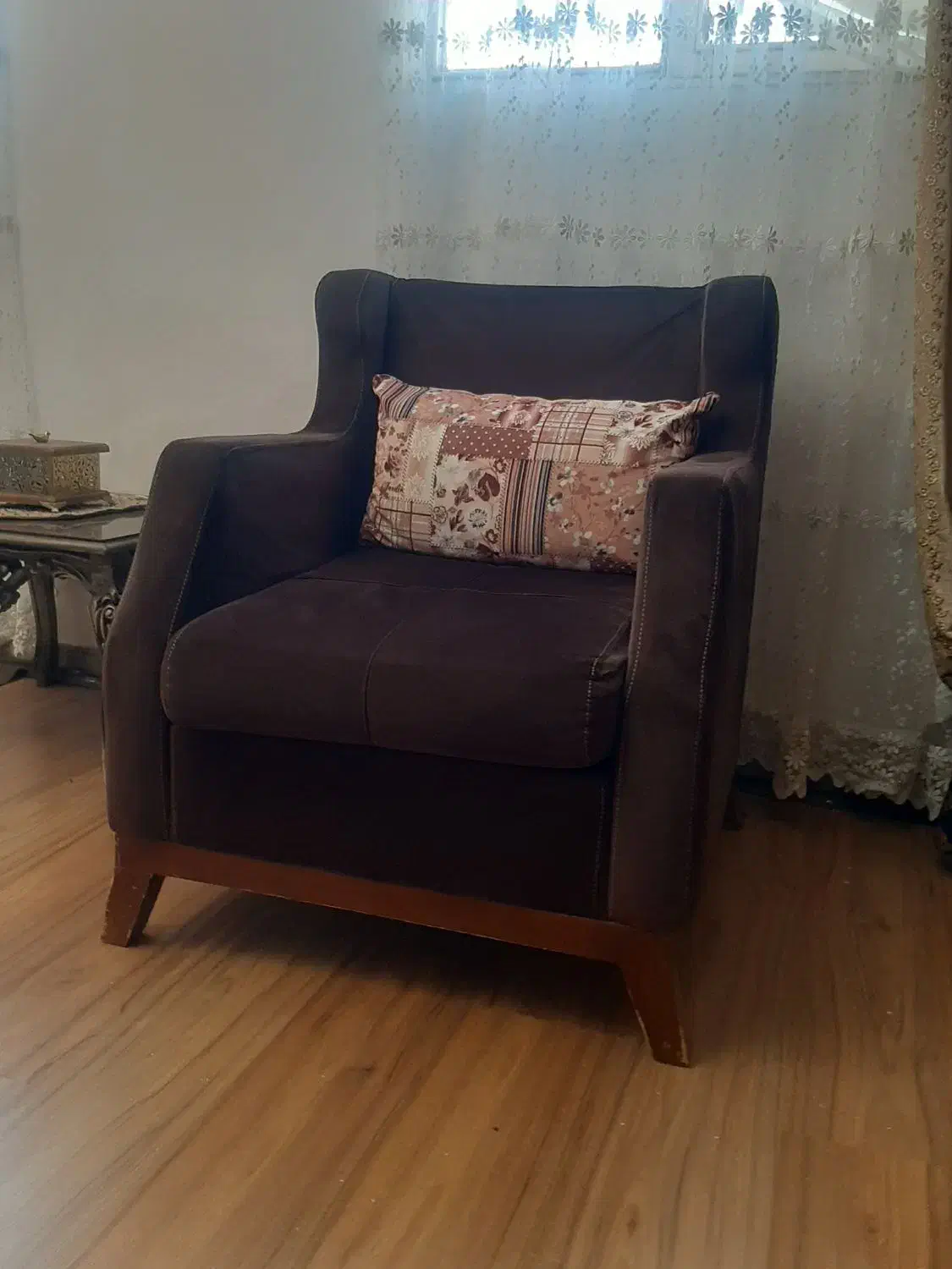 مبل نیم ست|مبلمان خانگی و میز عسلی|هشتگرد, گلسار|دیوار