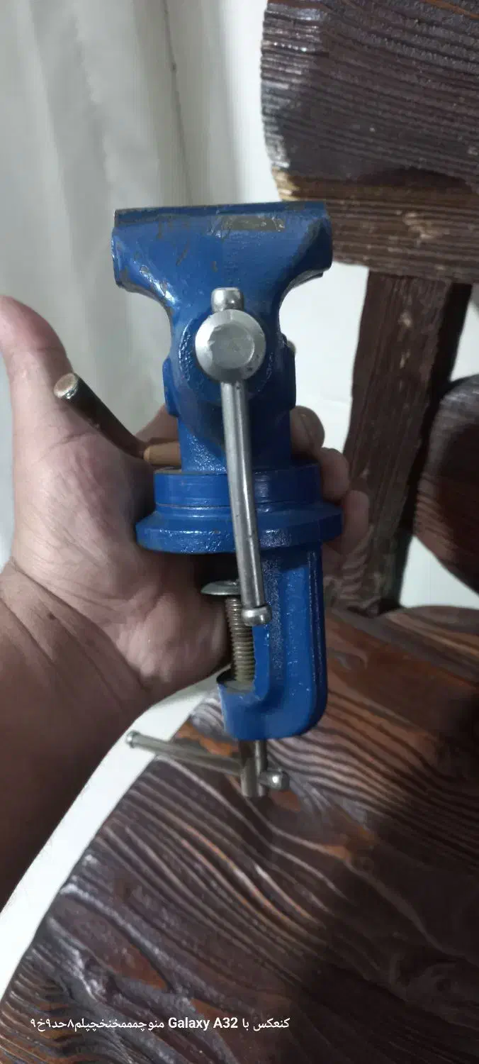 یک عدد گیره رومیزی فولادی سندون دار|ابزارآلات|تهران, شهرک طالقانی|دیوار