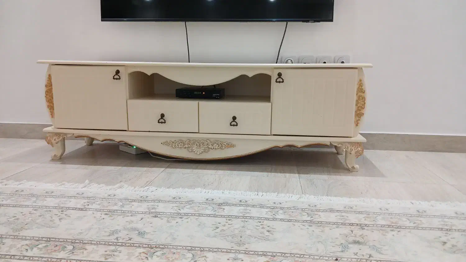 میز تلویزیون در حد نو|میز تلویزیون|پارسآباد, |دیوار