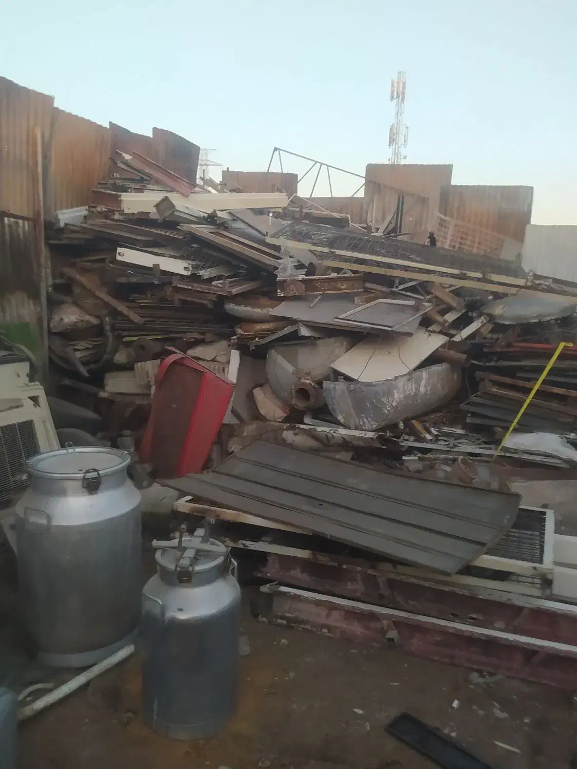 خریدوفروش ضایعات آهن مس برنج کتاب کارتون|عمده‌فروشی|تهران, پاسداران|دیوار