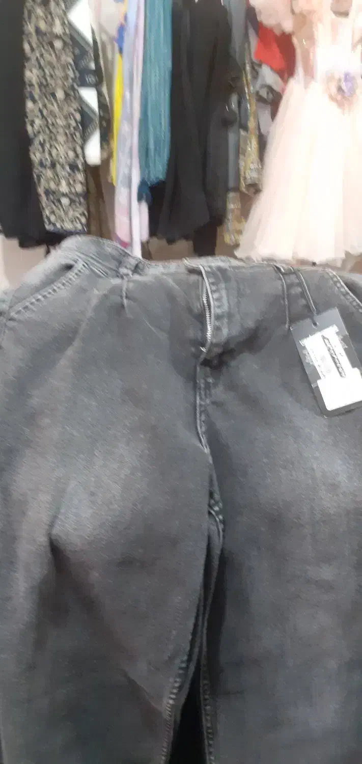 شلوار|لباس|باغ ملک, |دیوار