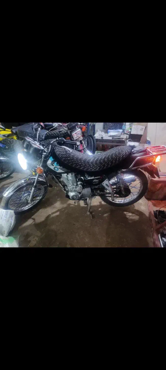 موتورسیکلت 150ccولگا مدل 88 استارتی پنج دنده|موتورسیکلت|الشتر, |دیوار