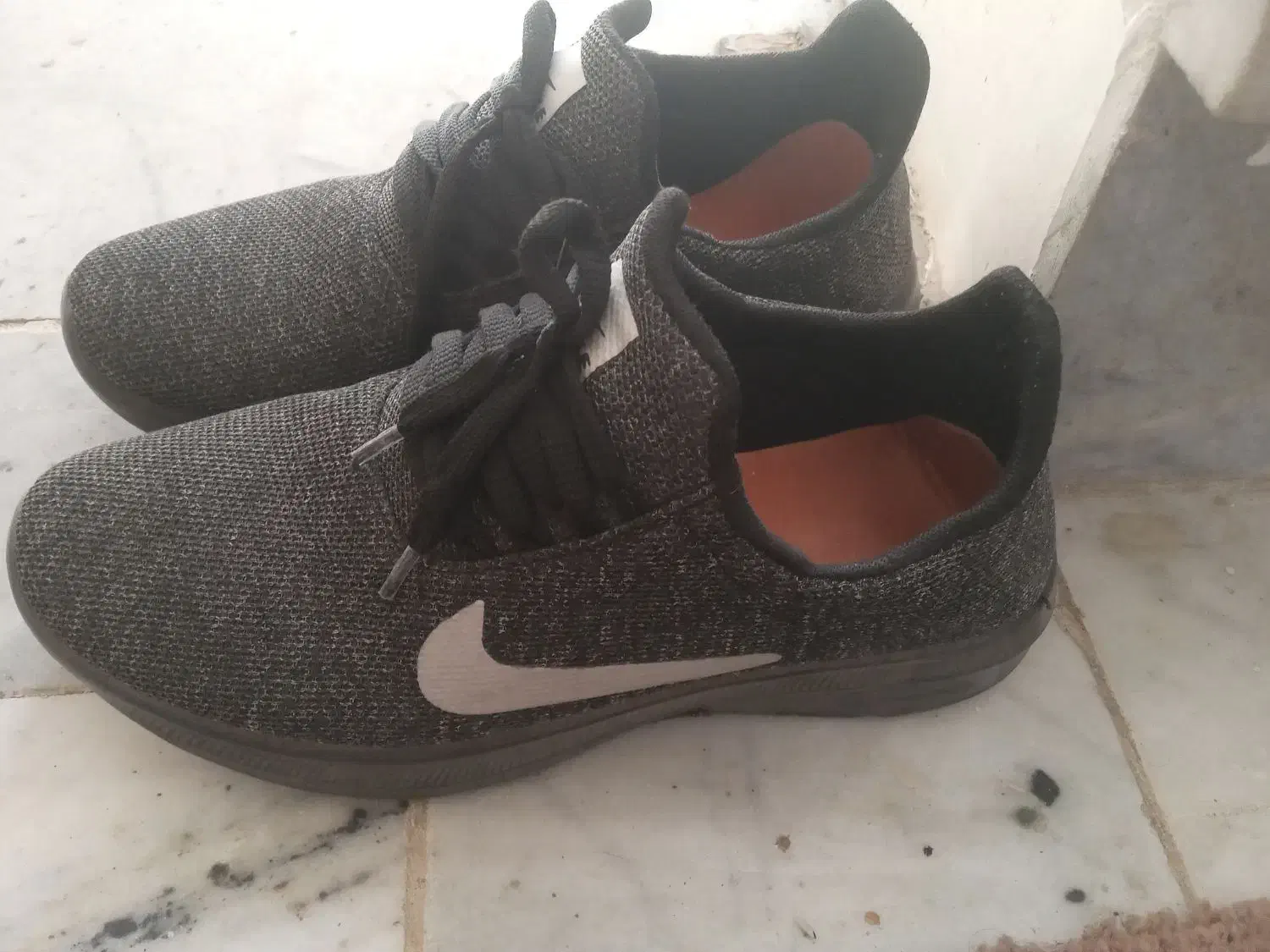 ۲جفت کتونی درحدنوبخاطرکوچک بودن قصدفروش دارم|کیف، کفش، کمربند|محمدشهر, سیدآباد|دیوار