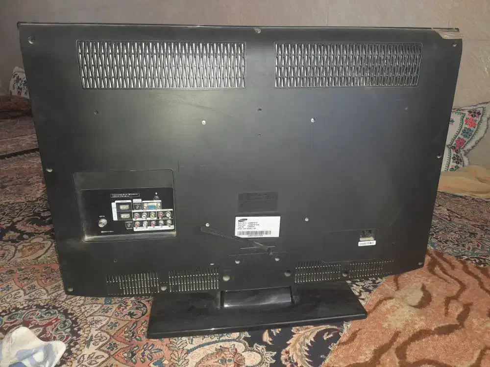 ال سی دی مارک سامسونگ کاملا سالم|تلویزیون و پروژکتور|کرمان, |دیوار