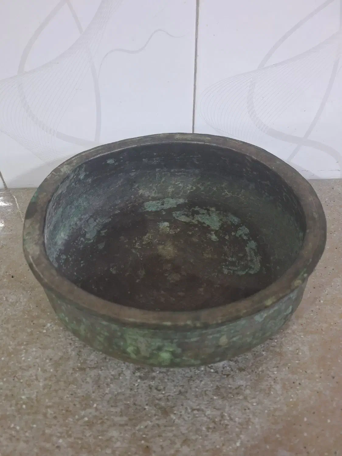 پارچ (آبریز) و دیگچه مسی قدیمی|کلکسیون اشیاء عتیقه|فولادشهر, B5|دیوار