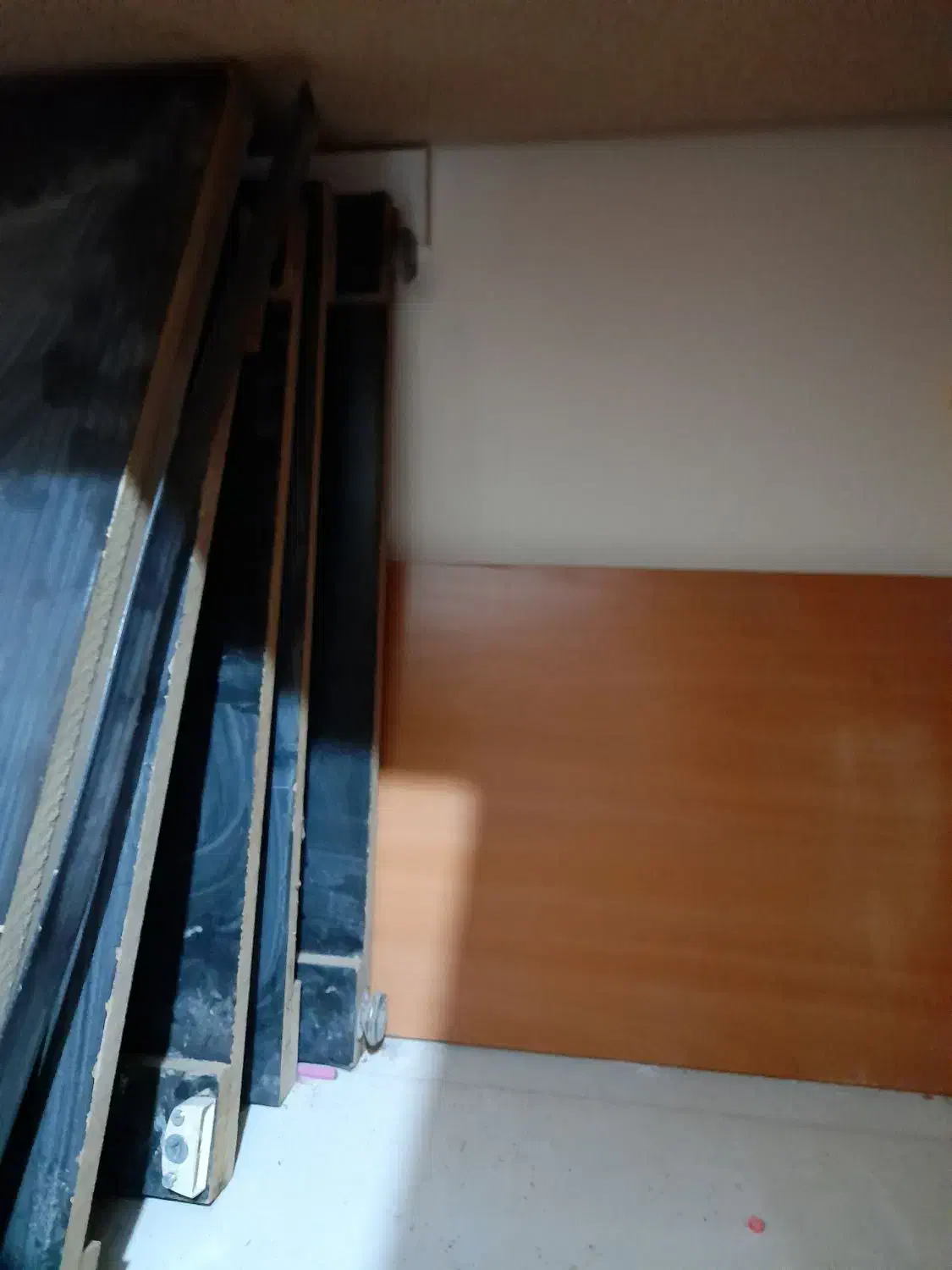 تخته ام دی اف اصلی باصندلی|صندلی و نیمکت|مسجد سلیمان, |دیوار